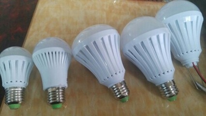 LED灯泡高清大图解析 LED灯具的视觉与效能之美